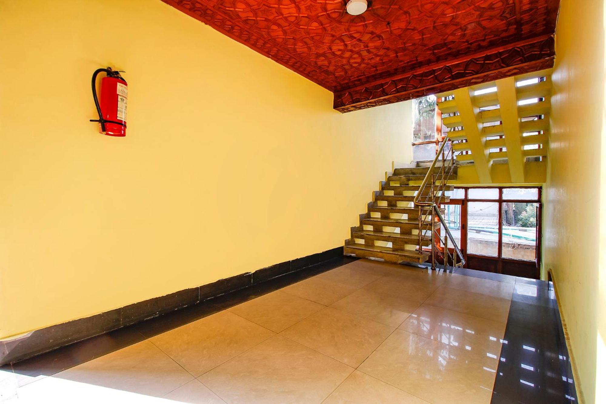 Fabhotel Kashmir Hilltown Durgjan Exterior photo